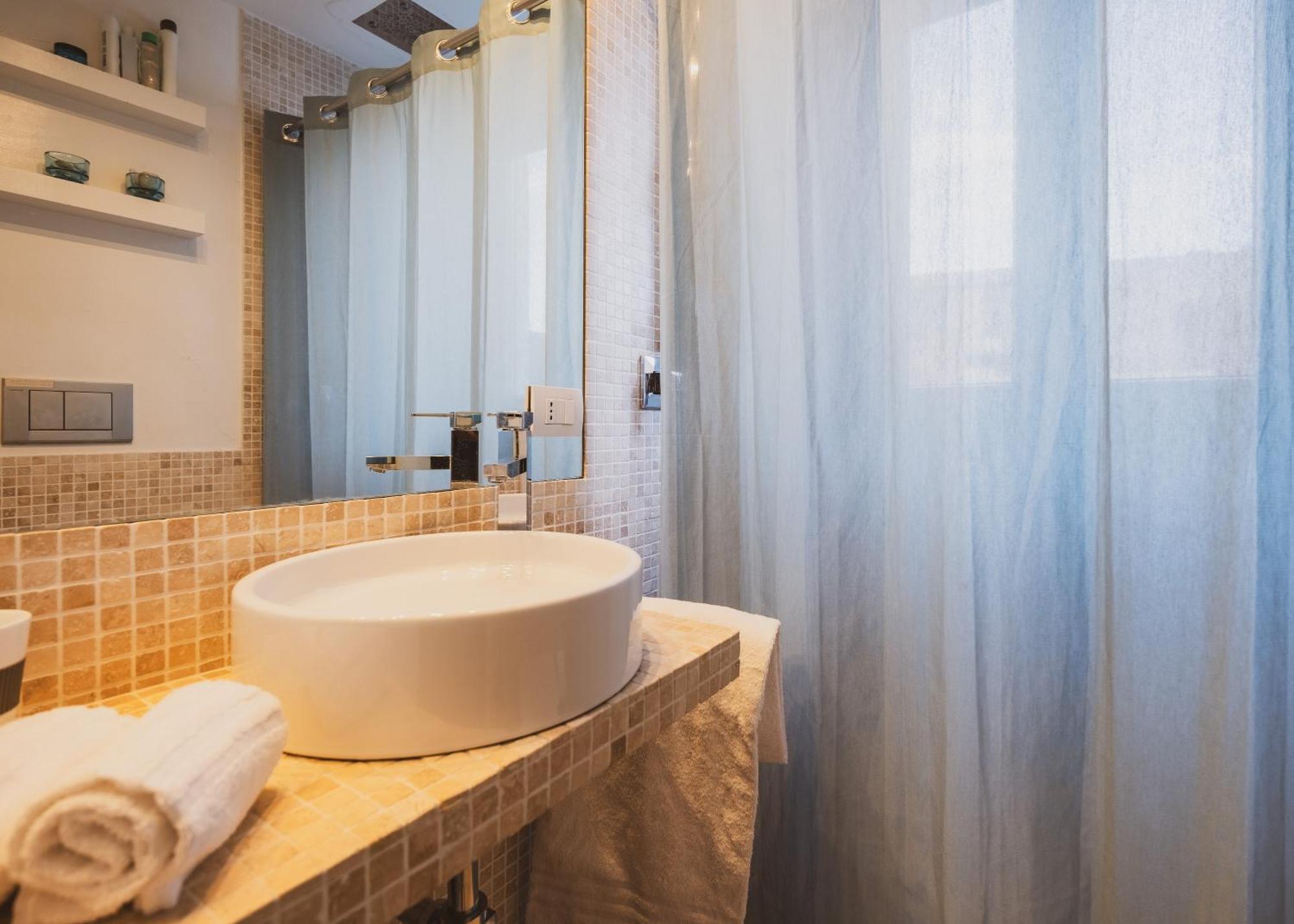 Blue Domus Apartment กาญารี ภายนอก รูปภาพ